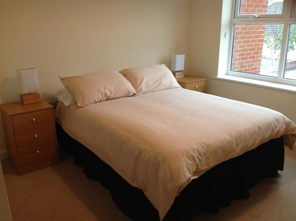 Pembroke Apartment Ruislip Room photo